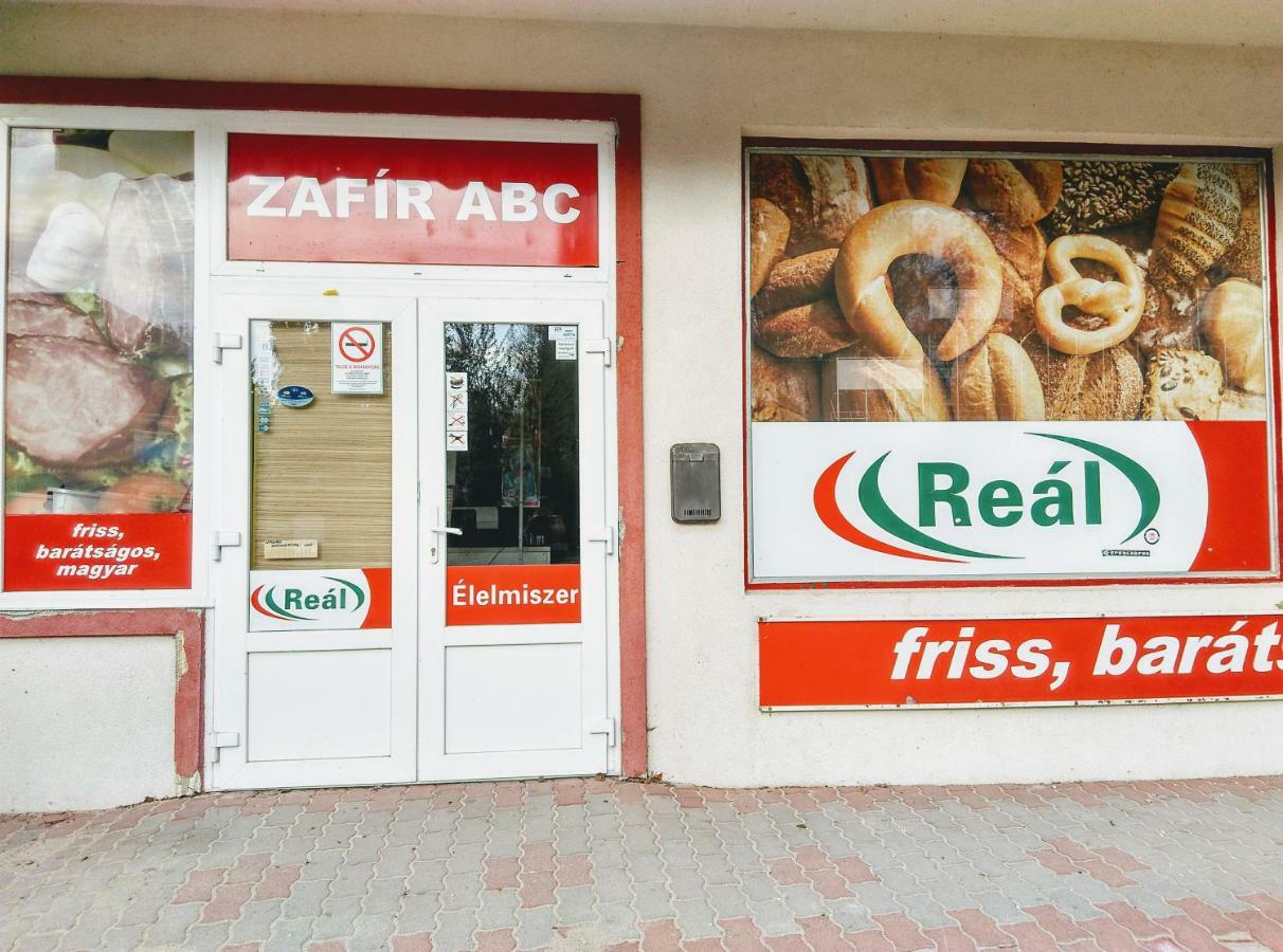 Fesztival Nyaralohaz Daire Zamárdi Dış mekan fotoğraf